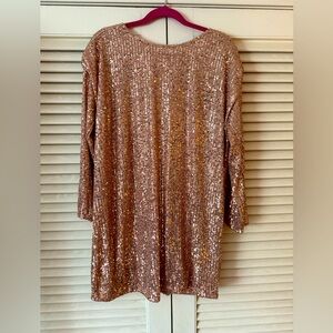 ASOS DESIGN OVERSIZE ROSE GOLD SEQUIN MINI DRESS IN MINT CONDITION US SIZE 4